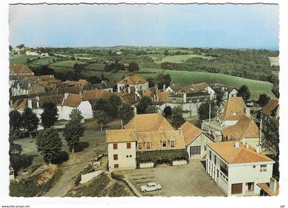 CPSM ARTHEZ DE BEARN, VUE AERIENNE SUR LE CENTRE, PYRENEES ATLANTIQUES 64