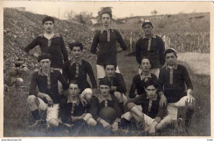 AUBIERE CARTE PHOTO DE L'EQUIPE DE FOOTBALL