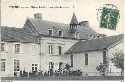 CPA Avernes Maison des Soeurs vue prise du jardin