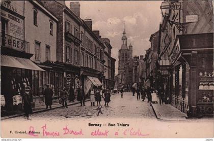 CPA BERNAY-Rue Thiers (43375)