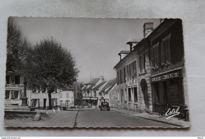 Cpsm 1956, Beynes, la place de la République, Yvelines 78