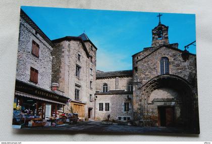 Cpm, Blesle, place de l'église saint Pierre, Haute Loire 43