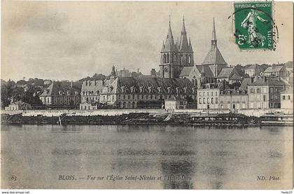 Blois - Vue sur l'Eglise Saint-Nicolas et l'Hôtel-Dieu