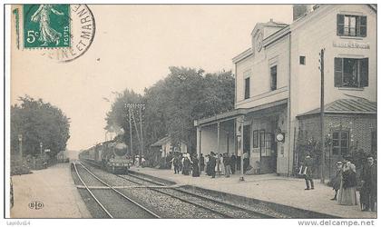 YM 365/C P A BOIS LE ROI   (77)  LA GARE