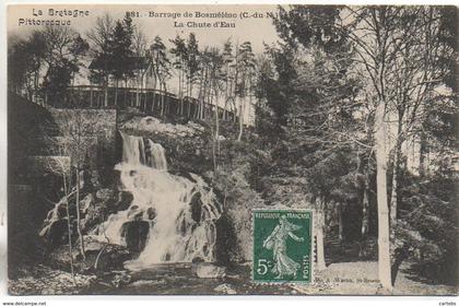 22 Barrage de BOSMELEAC   La Chute d'eau