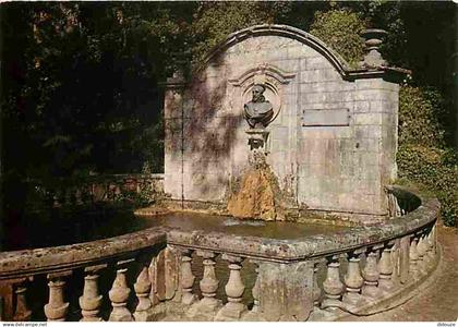 24 - Brantome - La Fontaine ornée du buste de Brantome auteur des Dames Galantes - CPM - Voir Scans Recto-Verso