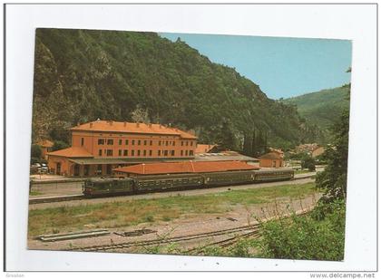 LA GARE INTERNATIONALE DE BREIL SUR ROYA ETE 84 PRESENCE EN GARE DU TRAIN EXPRESS CUNEO TORINO ET LA SUISSE