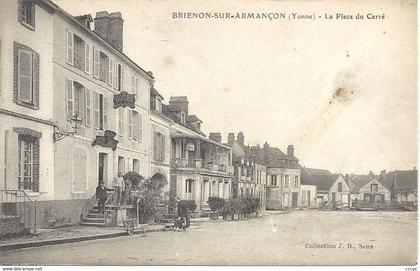 CPA Brienon-sur-Armançon La Place Carré