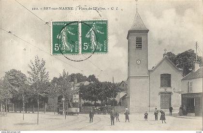 CPA Bry-sur-Marne Place de l'Eglise