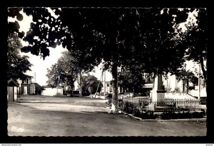 81 - CADALEN - PLACE DU MONUMENT AUX MORTS