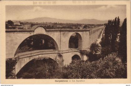 CPA CARPENTRAS Les Aqueducs (1086339)