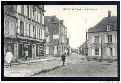 cpa du 61  Carrouges  rue d' Alençon   LIOB77