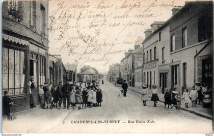 76 - CAUDEBEC lès ELBEUF -- Rue Emile Zola