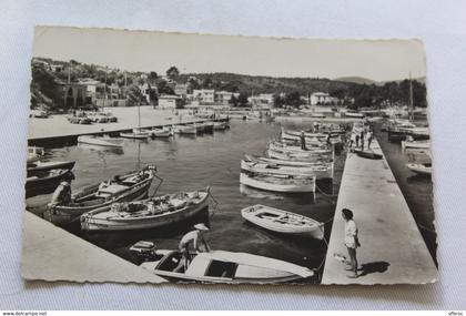 I711, Cpsm, Cavalaire sur mer, un coin du port, Var 83