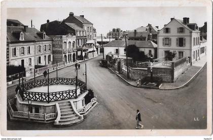 Cayeux-sur-Mer - Place Courbet