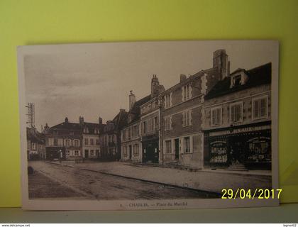 CHABLIS (YONNE) LES COMMERCES. LES MAGASINS. PLACE DU MARCHE.