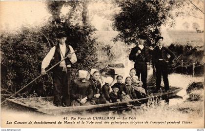 CPA Au Pays de CHALLANS - La Yole - Les Canaux de dessechement (297834)