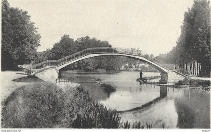 Châlons-sur-Marne - La Passerelle du Jard