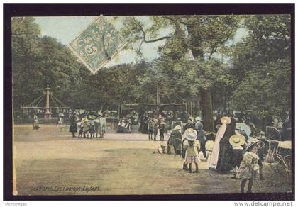 Paris, les Champs-Elysées