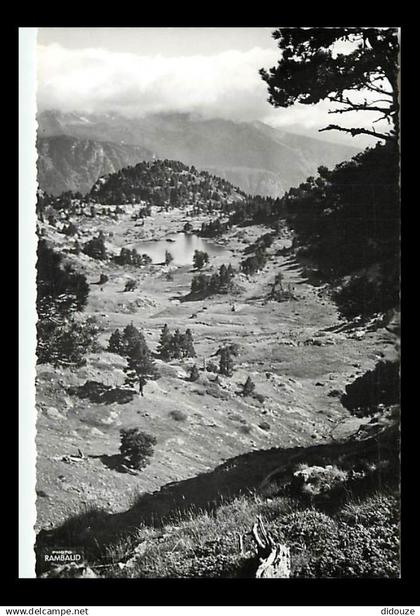 38 - Chamrousse - Massif de Chamrousse - Le Lac Achard et le Taillefer - Carte dentelée - CPSM grand format - Carte Neuv