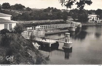 CPSM Chantonnay Le Barrage de l'Angle Guignard La Passerelle