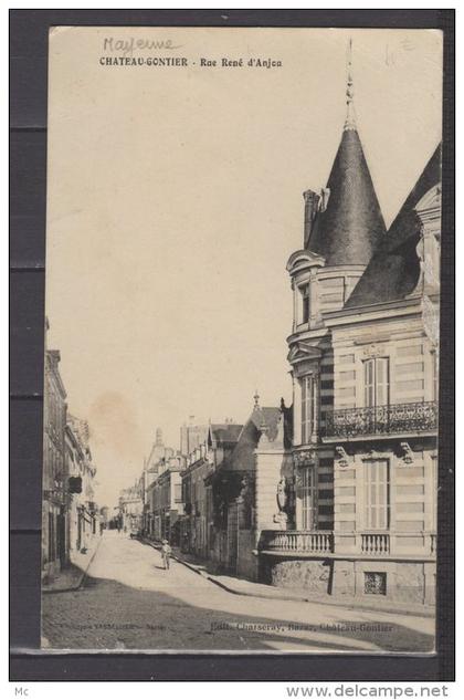 53 - Chateau Gontier - Rue René d'Anjou