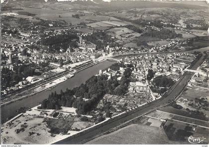 CPSM Chateau-Thierry vue aérienne l'Ile du Château Thierry et la Vallée de la Marne