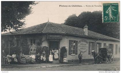 ( CPA 92)  CHÂTILLON  /  Route de Versailles -  Plateau de Châtillon  -