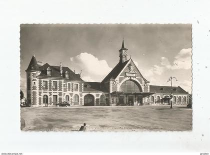 CHAUNY (AISNE) 3  CARTE PHOTO  LA GARE