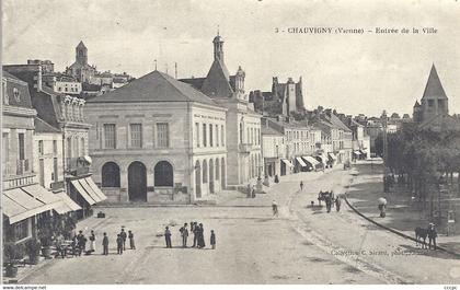 CPA Chauvigny Entrée de la Ville