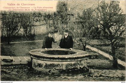 CPA CHEVREUSE Chateau-Fort de Chevreuse - Le Puits (1412161)