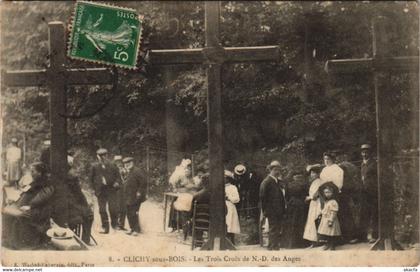 CPA CLICHY-sous-BOIS - Les Trois Croix de N. D. des Anges (124067)