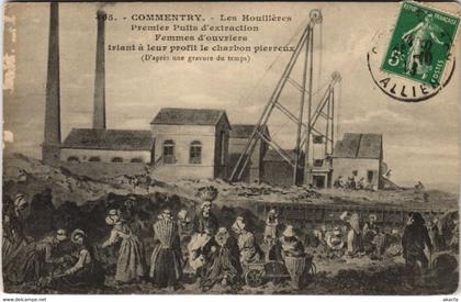 CPA COMMENTRY - femmes d'ouvriers triant a leur profit le charbon (125607)