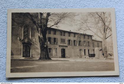 Confolens, le collège et monument Roux, Charente 16