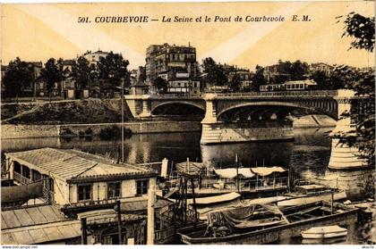 CPA COURBEVOIE - La Seine et le Pont de COURBEVOIE (581359)