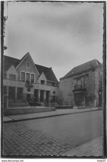 Crepy en Valois - La Salle des Fêtes