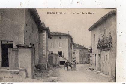 DIEMOZ INTERIEUR DU VILLAGE