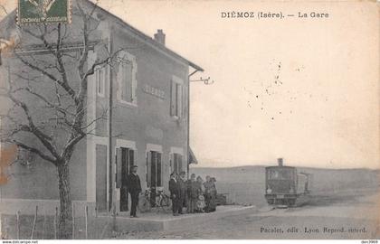 DIEMOZ (Isère) - La Gare - Tramway - Voyagé 1916 (2 scans)