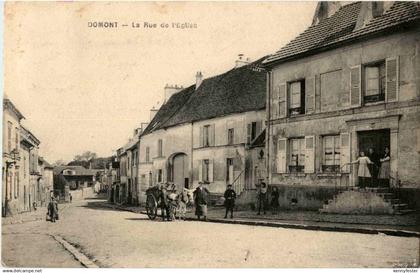 Domont - La rue de l Eglise