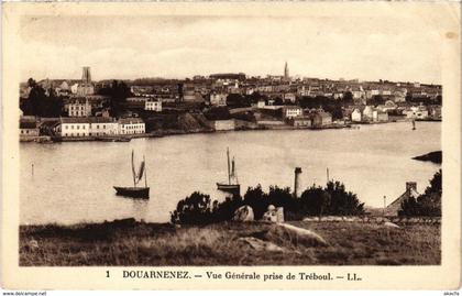 CPA Douarnenez- vue generale FRANCE (1025898)