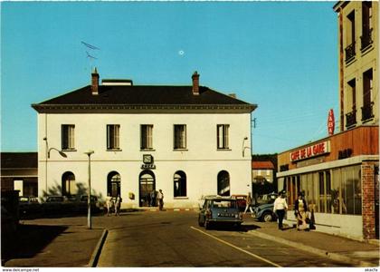 CPM DOURDAN - La Gare (217186)