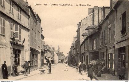 DUN-LE-PALESTEL DUN-LE-PALLETEAU LA GRANDE RUE (ERREUR DE LEGENDE)