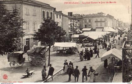 FEURS LA PLACE CARNOT LE JOUR DE MARCHE