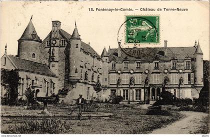 CPA FONTENAY-le-COMTE - Chateau de Terre-Neuve (112724)