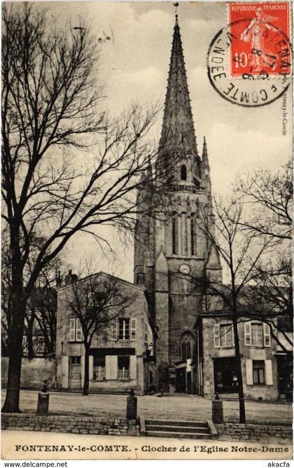 CPA FONTENAY-le-COMTE - Clocher de l'Eglise Notre-Dame (112734)