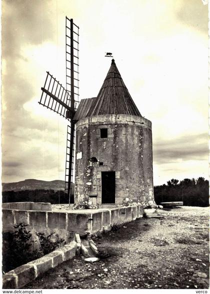 Carte POSTALE  Ancienne  de FONTVIEILLE - Moulin d'Alphonse DAUDET