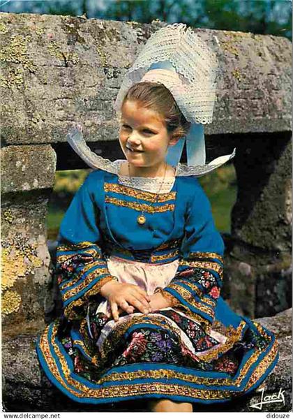 29 - Fouesnant - Fillette en costume de Fouesnant - Enfants - Folklore - Coiffes - Flamme Postale - Voir Scans Recto Ver