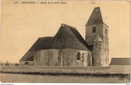 CPA FRENEUSE Abside de la Vieille Eglise (1412098)