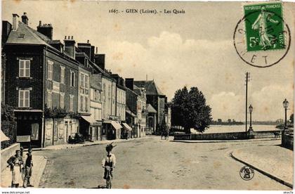 CPA GIEN-Les Quais (266007)