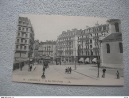 Grenoble, la rue Félix Poulat, Isère